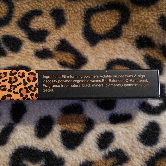 1 LEFT!🆕LUSH- Mascara: Neon Green Waterproof and Smudge Proof - Picture 4 of 4